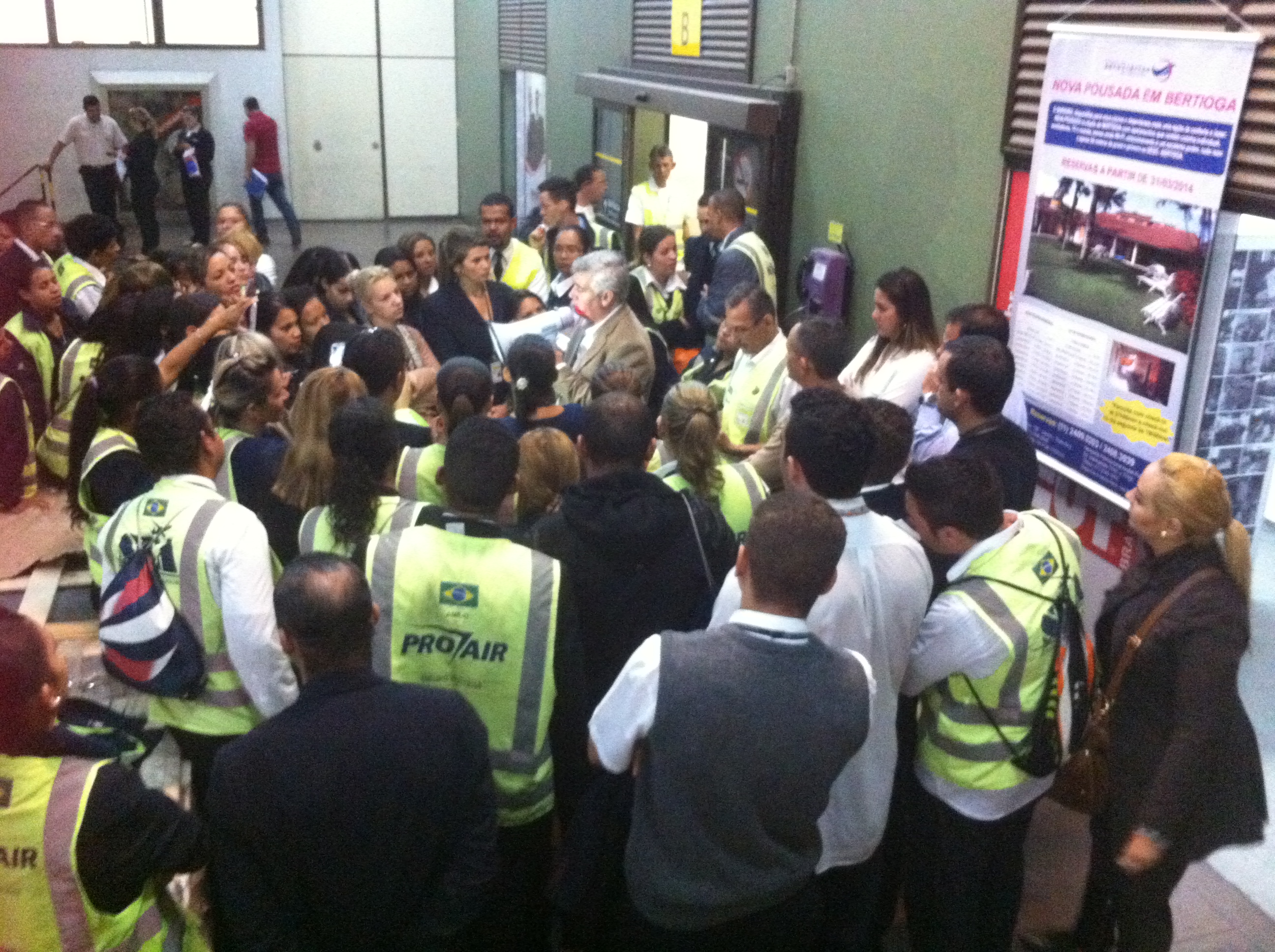 Imagem de Guarulhos: PROAIR/SEA atrasa pagamento da periculosidade e categoria para